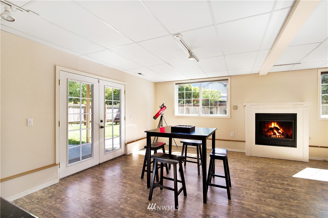 6407 Norma Beach Road Edmonds, WA 98026 - Photo 14 of 25 Gallery Image 14