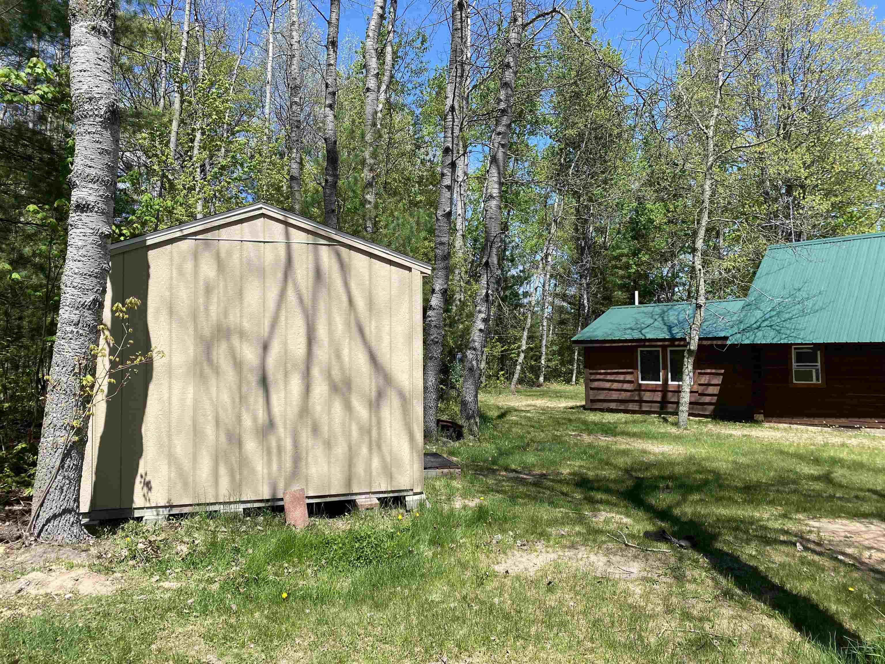 12463 Mueller Road Southwest Fife Lake, MI 49633 - Photo 10 of 92 1900135-9.JPG