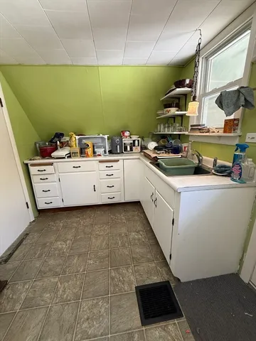 $125,000 | 13 Maple Avenue, Erving, MA 01344