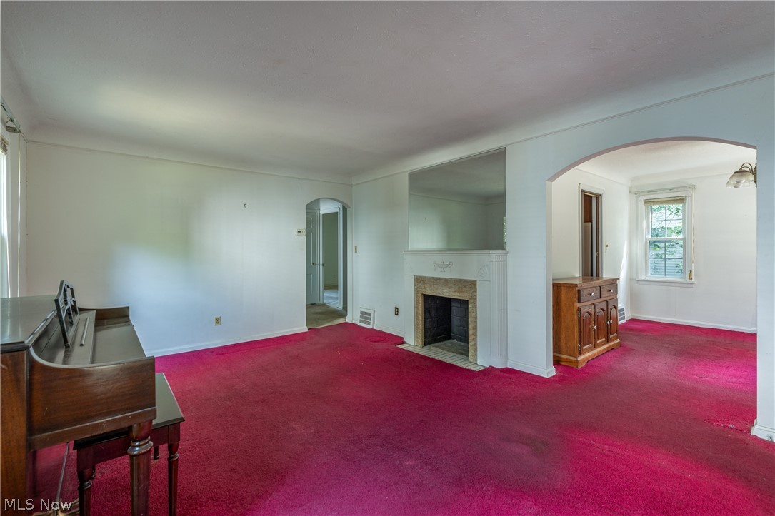 3959 Delmore Road Cleveland Heights, OH 44121 - Photo 4 of 26