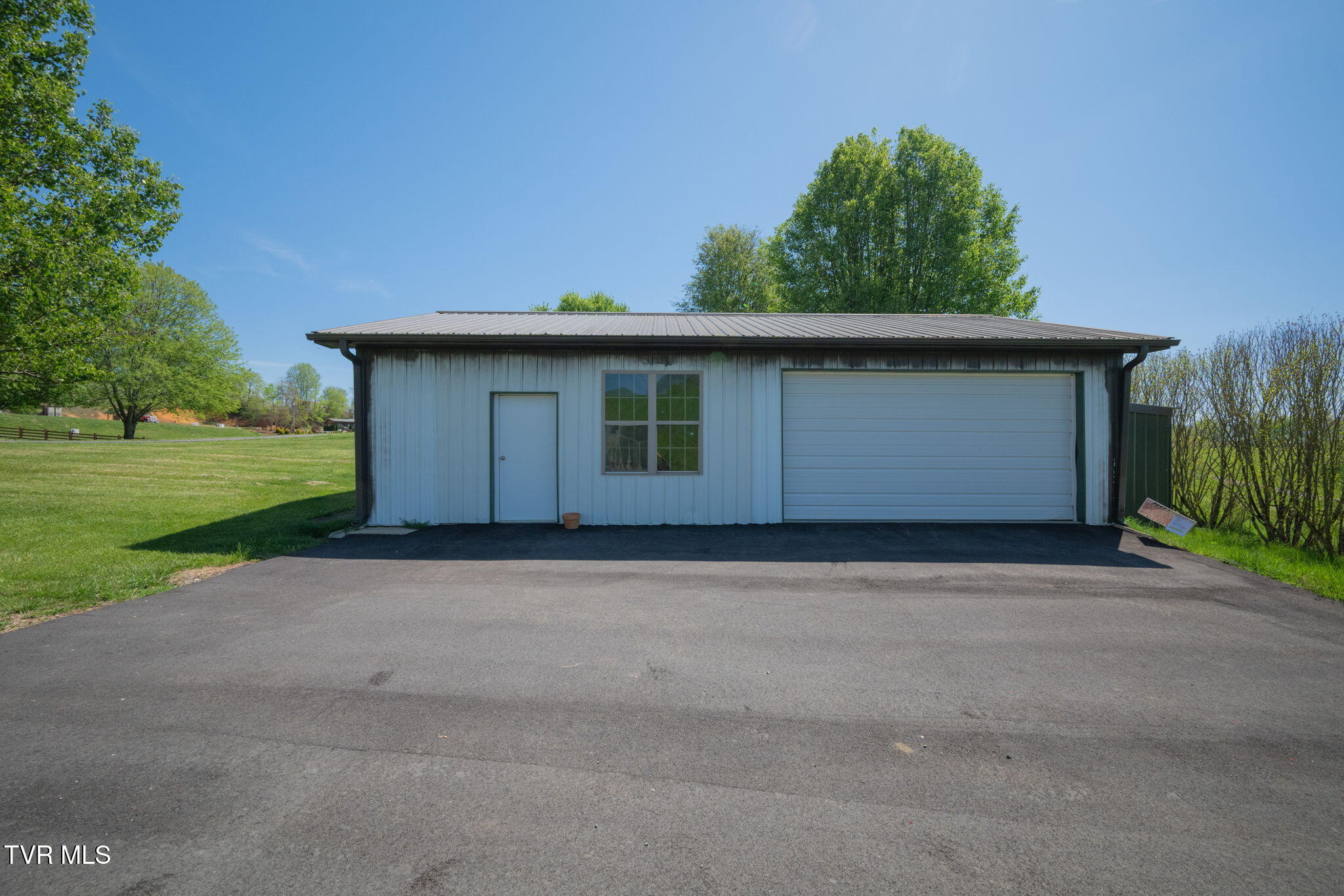 1458 Dry Hill Road Butler, TN 37640 - Photo 2 of 59 4-web-or-mls-EXT_1848