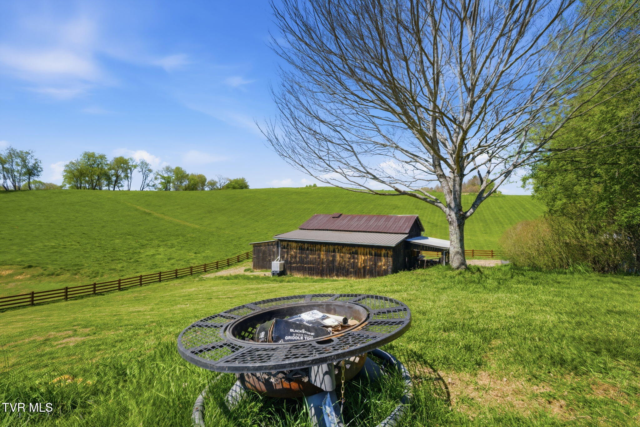 1458 Dry Hill Road Butler, TN 37640 - Photo 22 of 59 35-web-or-mls-EXT_1692