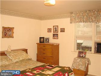 17 Branford Road Darby, PA 19023 - Photo 7 of 10 Bedroom - Main