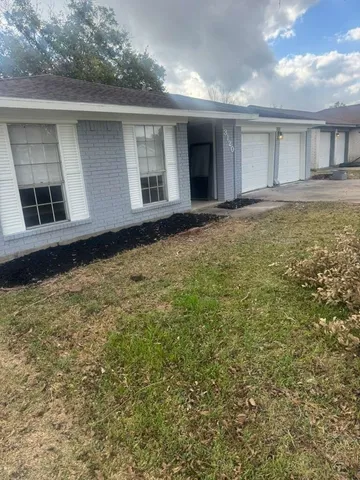 $2,000 | 3120 Royal Street, Baytown, TX 77521