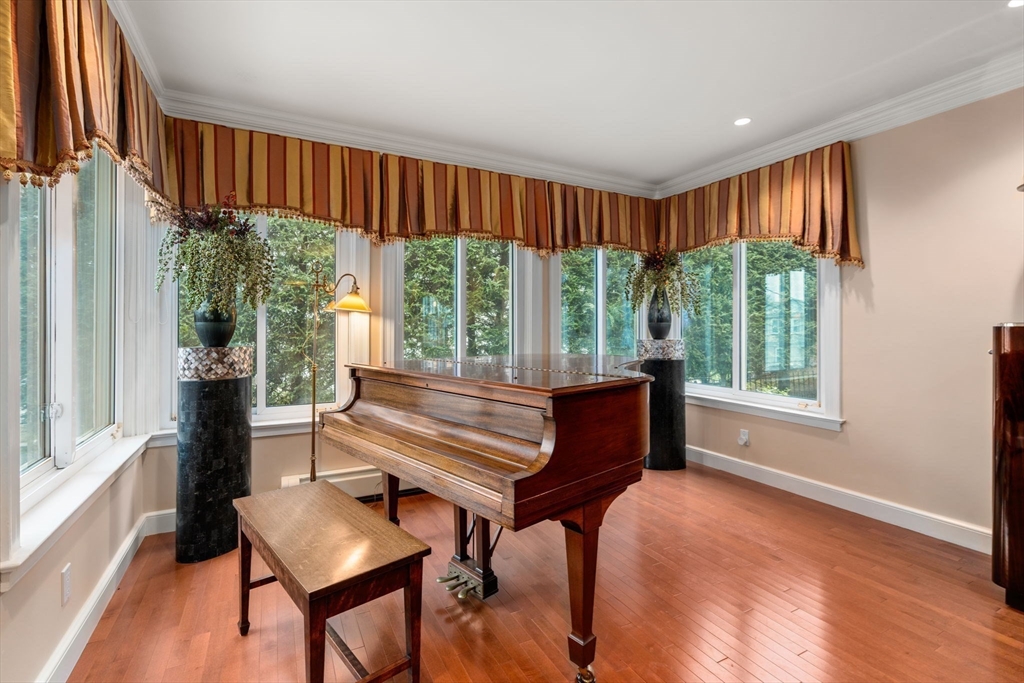 78 Waban Hill Road North Newton, MA 02467 - Photo 6 of 33