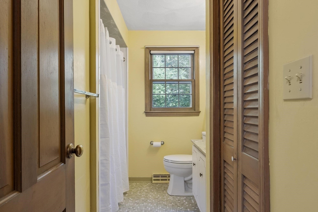 5 Court Road Westford, MA 01886 - Photo 18 of 38 Gallery Image 18