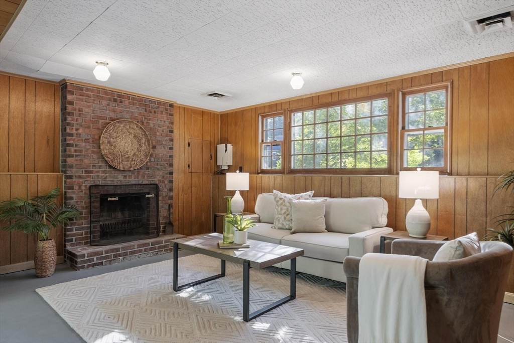 5 Court Road Westford, MA 01886 - Photo 23 of 38 Gallery Image 23