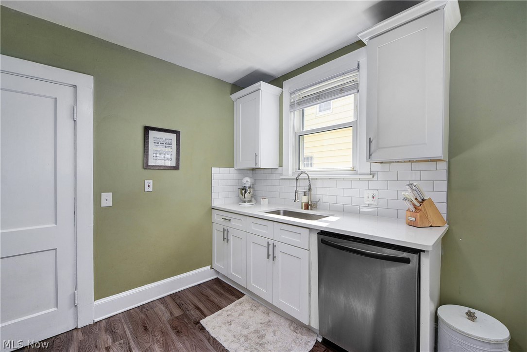 3530 Attica Road Cleveland, OH 44111 - Photo 13 of 47 All appliances stay