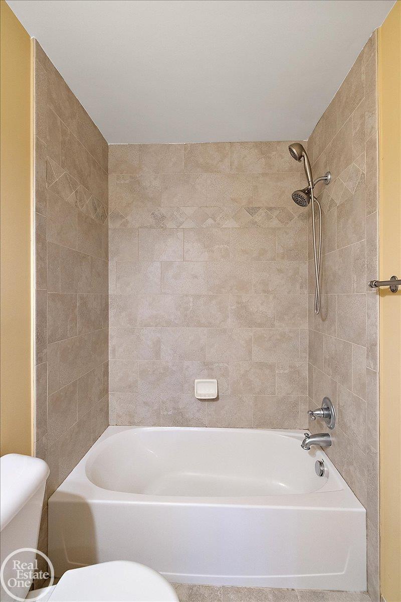 877 Quarry Drive Rochester Hills, MI 48306 - Photo 76 of 86