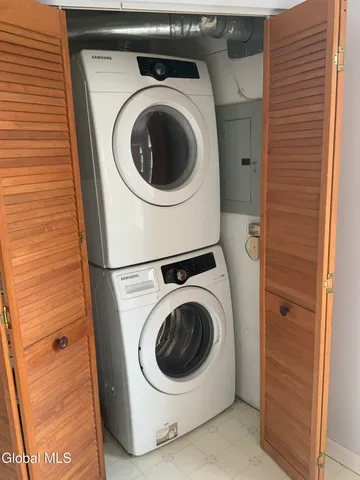 $17,400 | 160 Jackson Street, Unit 2, Saratoga Springs, NY 12866