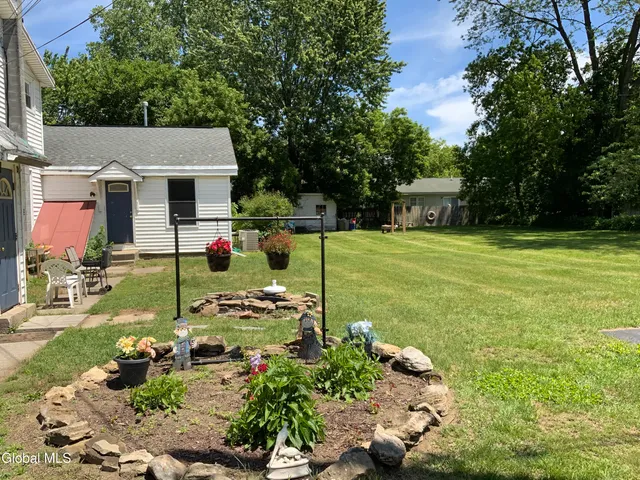 $17,400 | 160 Jackson Street, Unit 2, Saratoga Springs, NY 12866