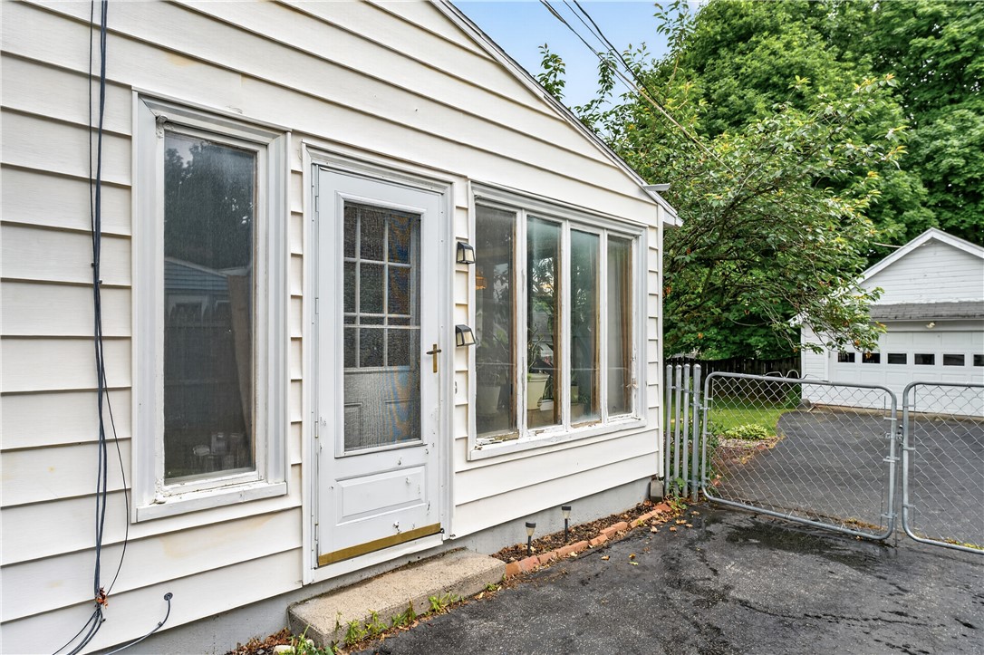 150 Merrick Street Greece, NY 14615 - Photo 3 of 28