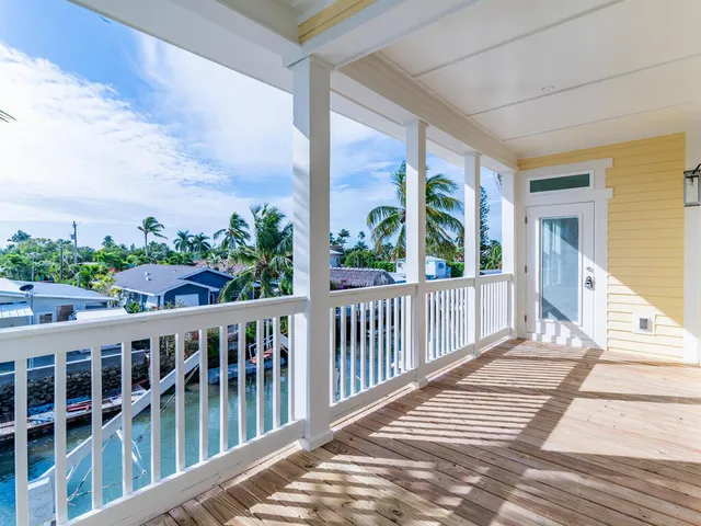 $1,349,000 | 542 Coconut Avenue, Goodland, FL 34140