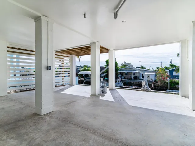 $1,349,000 | 542 Coconut Avenue, Goodland, FL 34140