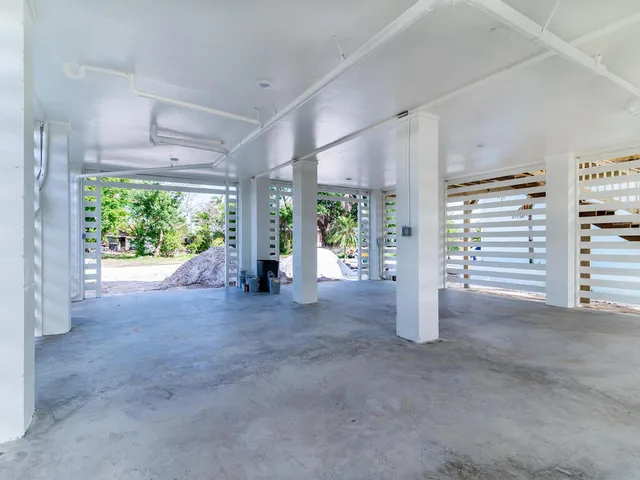 $1,349,000 | 542 Coconut Avenue, Goodland, FL 34140