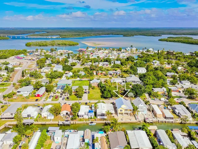 $1,349,000 | 542 Coconut Avenue, Goodland, FL 34140