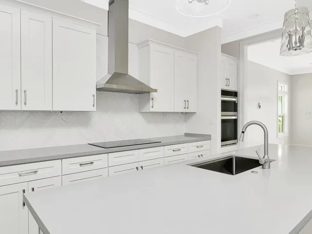 $1,349,000 | 542 Coconut Avenue, Goodland, FL 34140