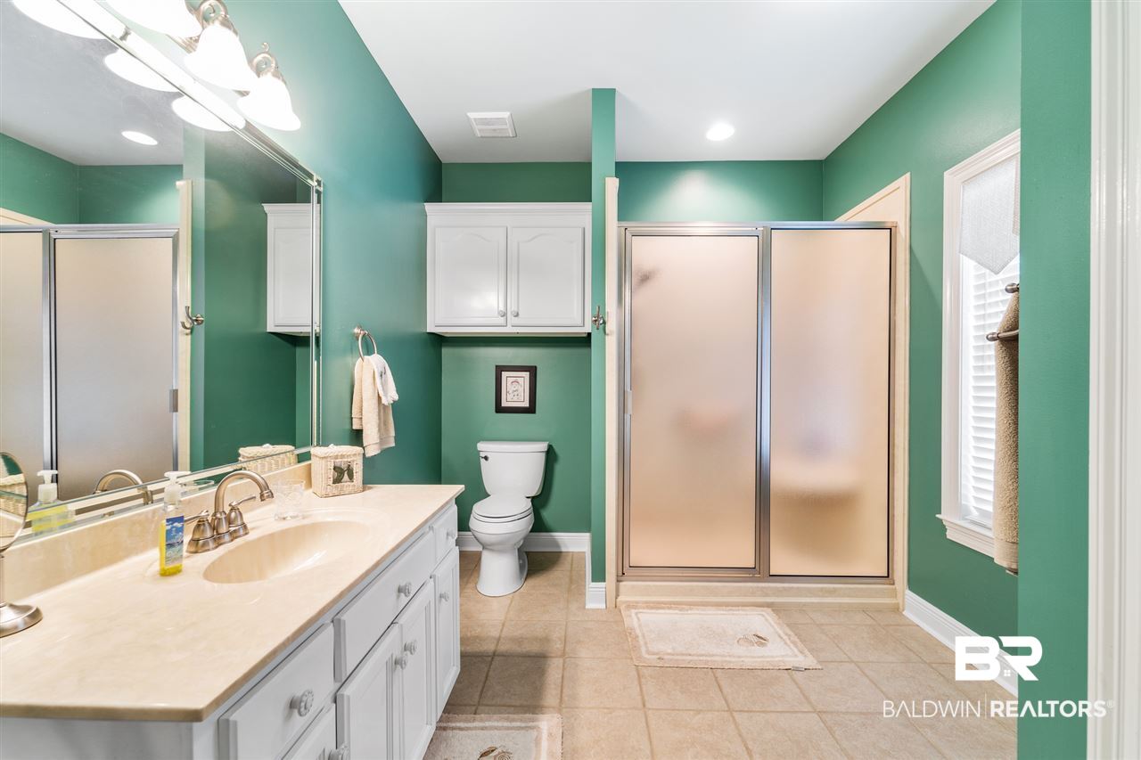 16601 Honey Road Summerdale, AL 36580 - Photo 15 of 33 Master Bathroom