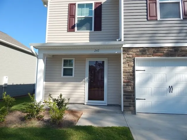 $1,900 | 247 Wimbledon Way, Seneca, SC 29678