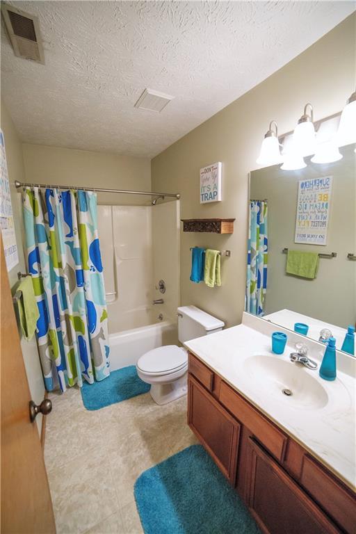 2453 Knobs End Court Springfield, OH 45502 - Photo 27 of 41