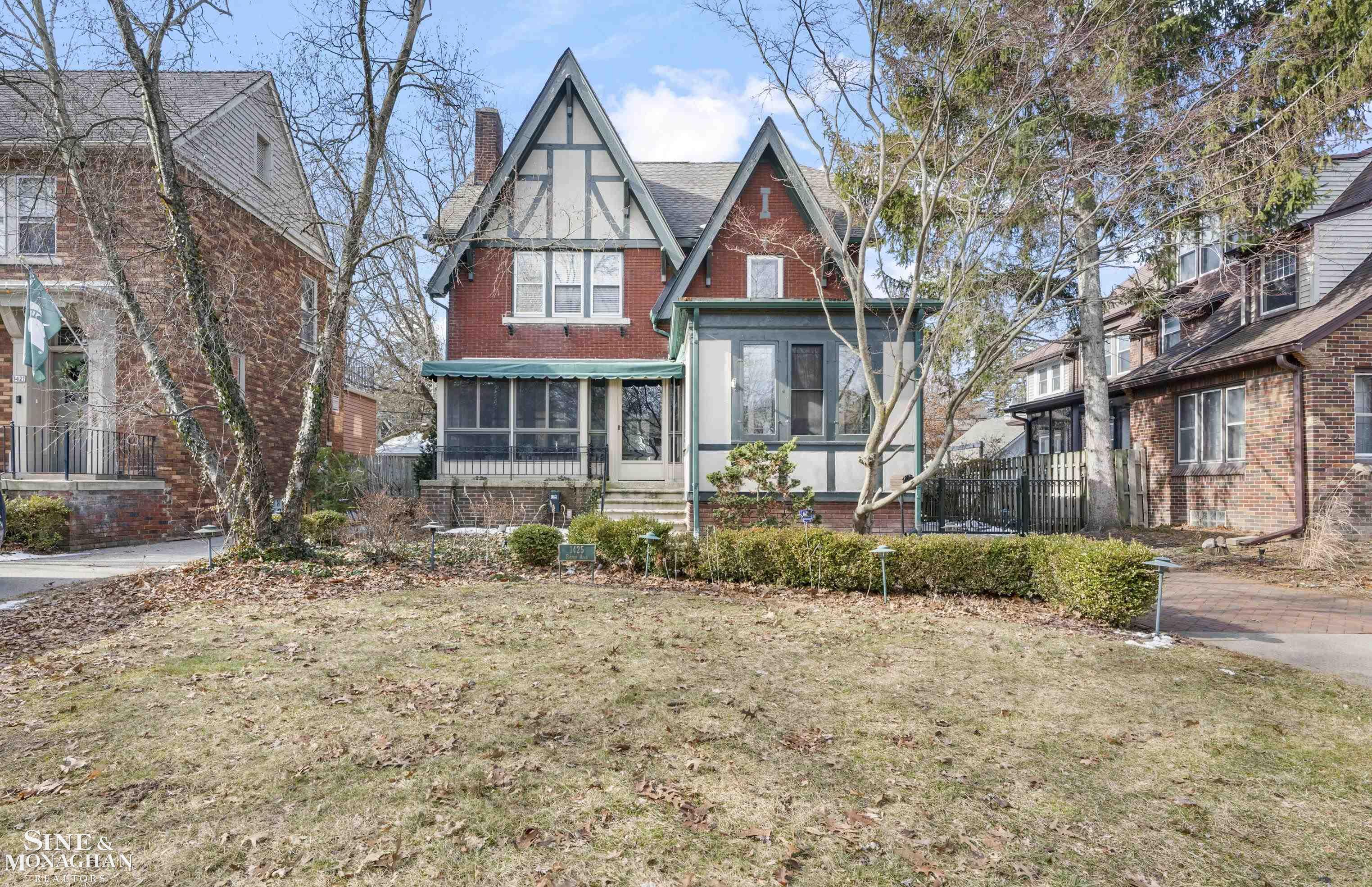 1425 Bishop Road Grosse Pointe Park, MI 48230 - Photo 1 of 62