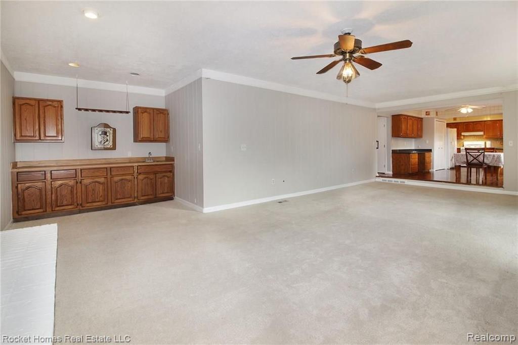 3645 Old Tree Court Rochester Hills, MI 48309 - Photo 4 of 48