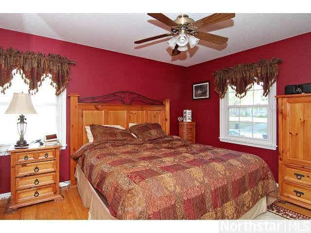 8618 Rich Road Bloomington, MN 55437 - Photo 14 of 18