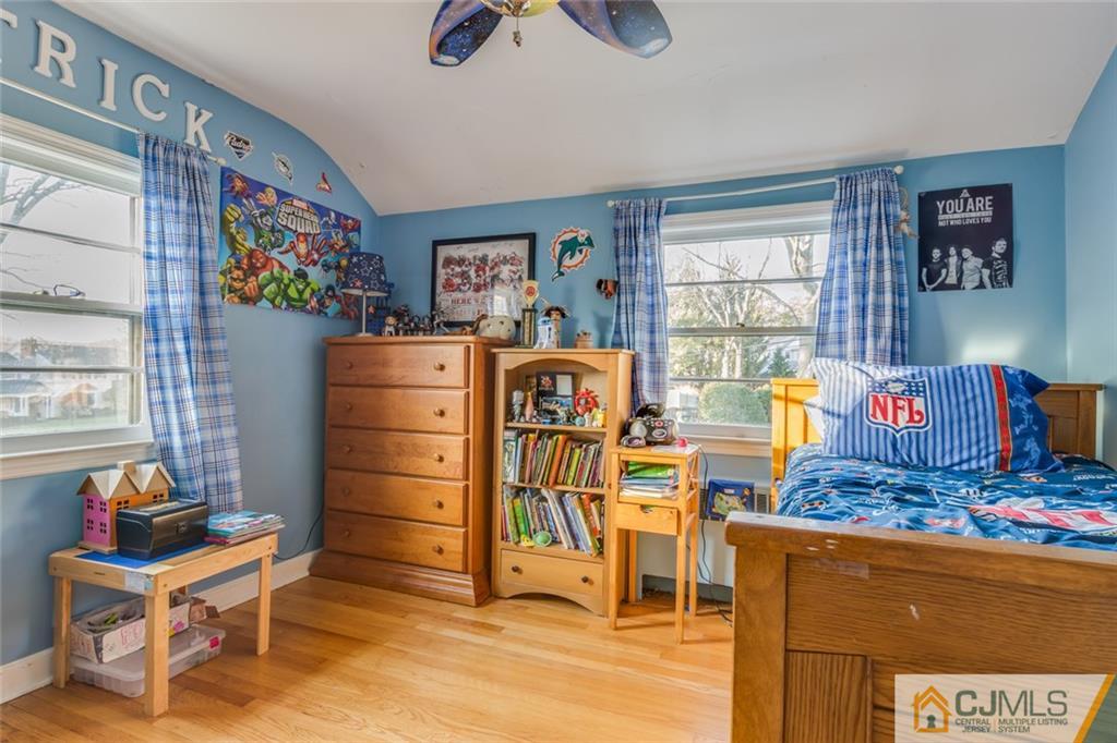 24 Oak Hills Road Edison, NJ 08820 - Photo 17 of 25 Gallery Image 17
