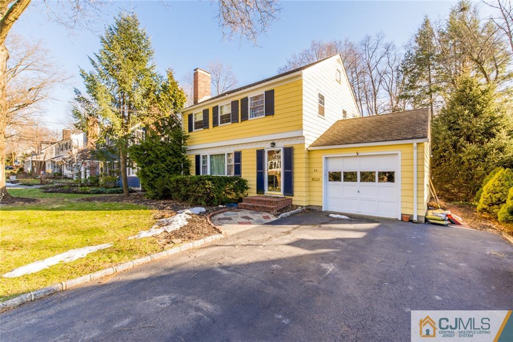 24 Oak Hills Road Edison, NJ 08820 - Photo 3 of 25 Gallery Image 3