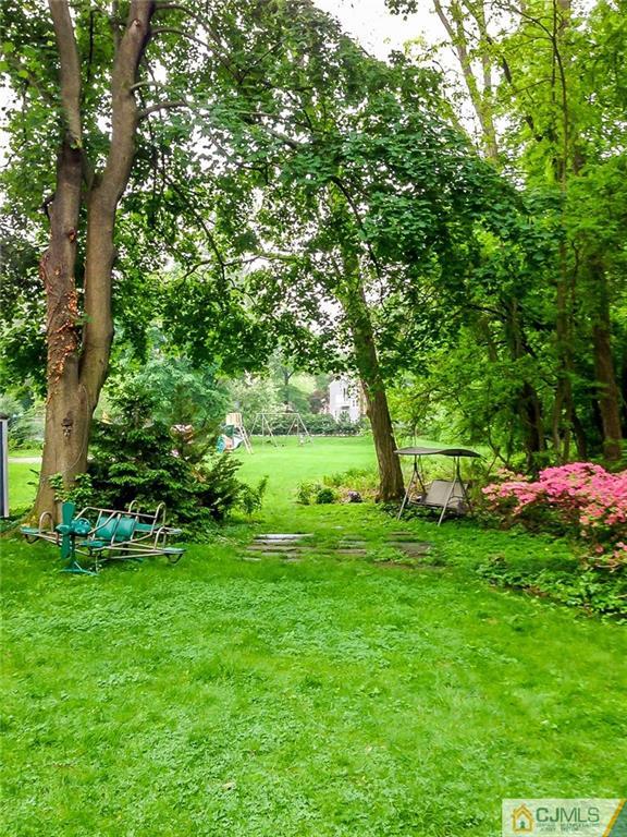 24 Oak Hills Road Edison, NJ 08820 - Photo 25 of 25 Gallery Image 25