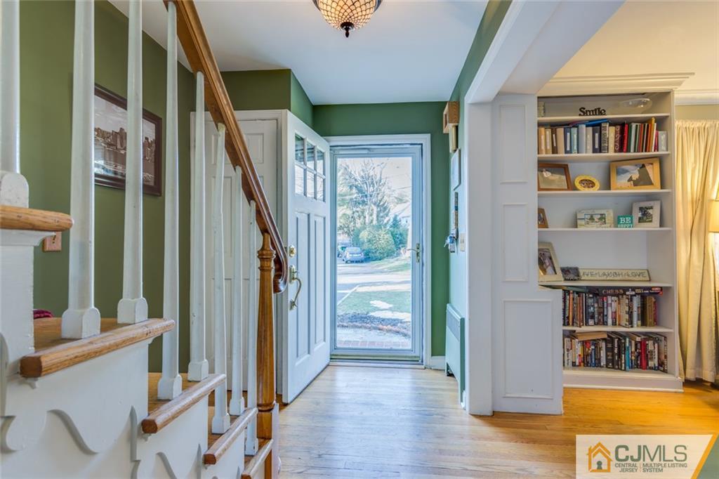 24 Oak Hills Road Edison, NJ 08820 - Photo 5 of 25 Gallery Image 5