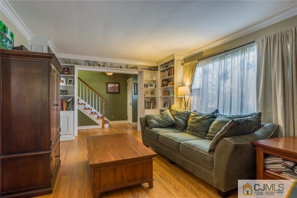 24 Oak Hills Road Edison, NJ 08820 - Photo 7 of 25 Gallery Image 7