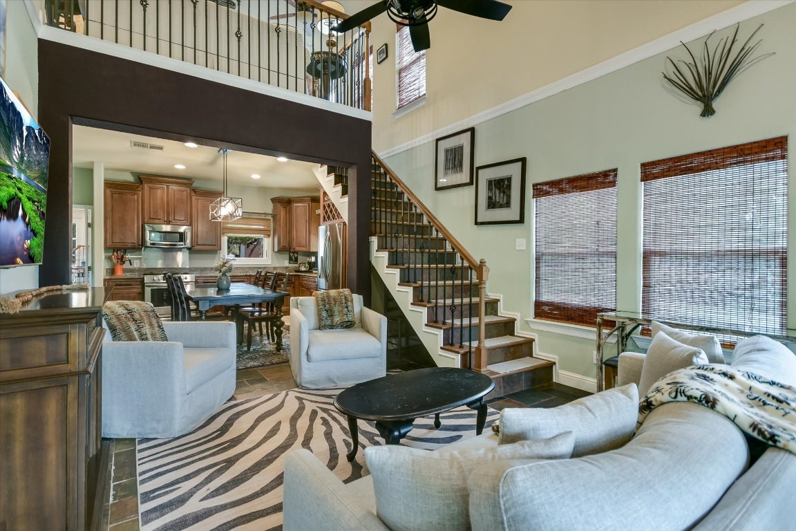 12932 Nutty Brown Road Austin, TX 78737 - Photo 11 of 40 The Manor living