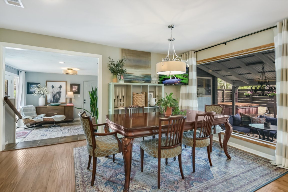 12932 Nutty Brown Road Austin, TX 78737 - Photo 23 of 40 Ranch house dining