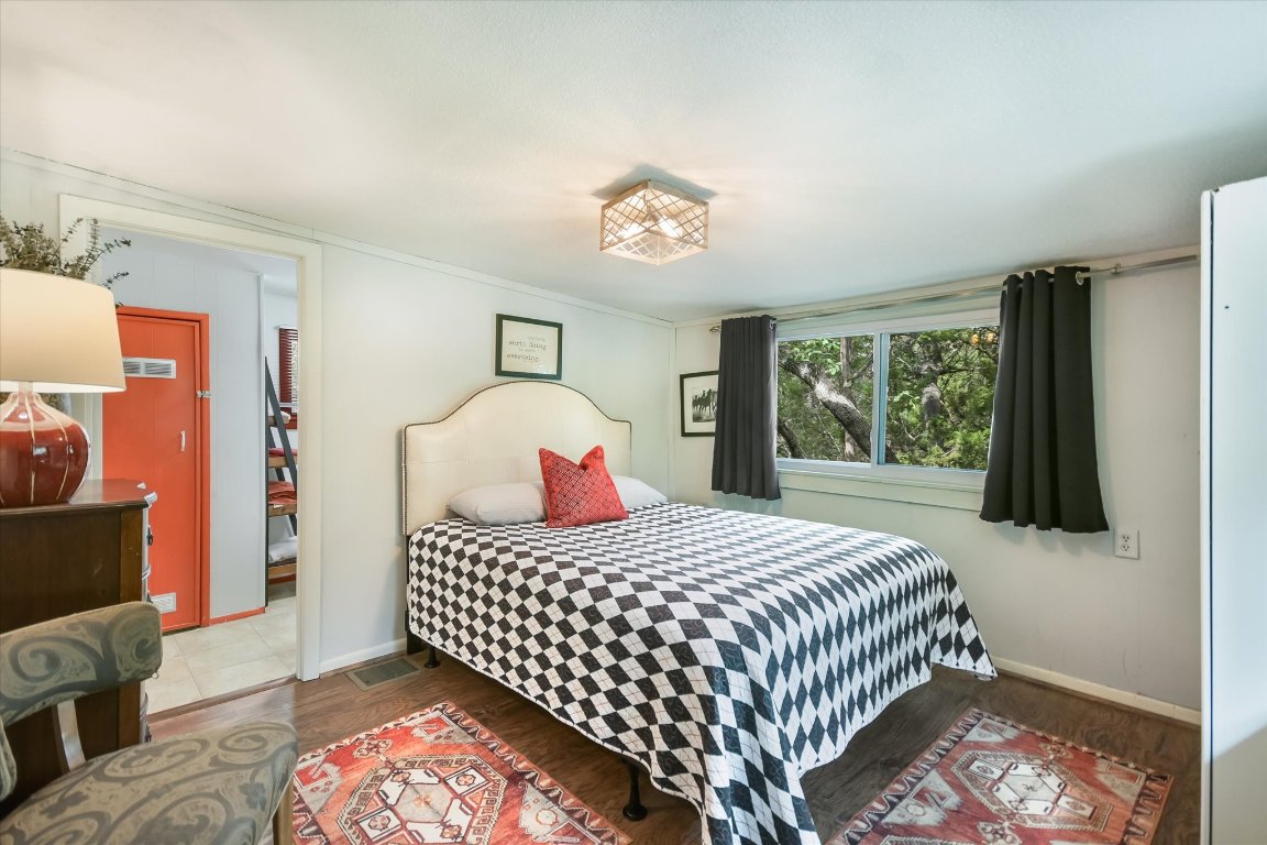 12932 Nutty Brown Road Austin, TX 78737 - Photo 32 of 40 Cabin bed