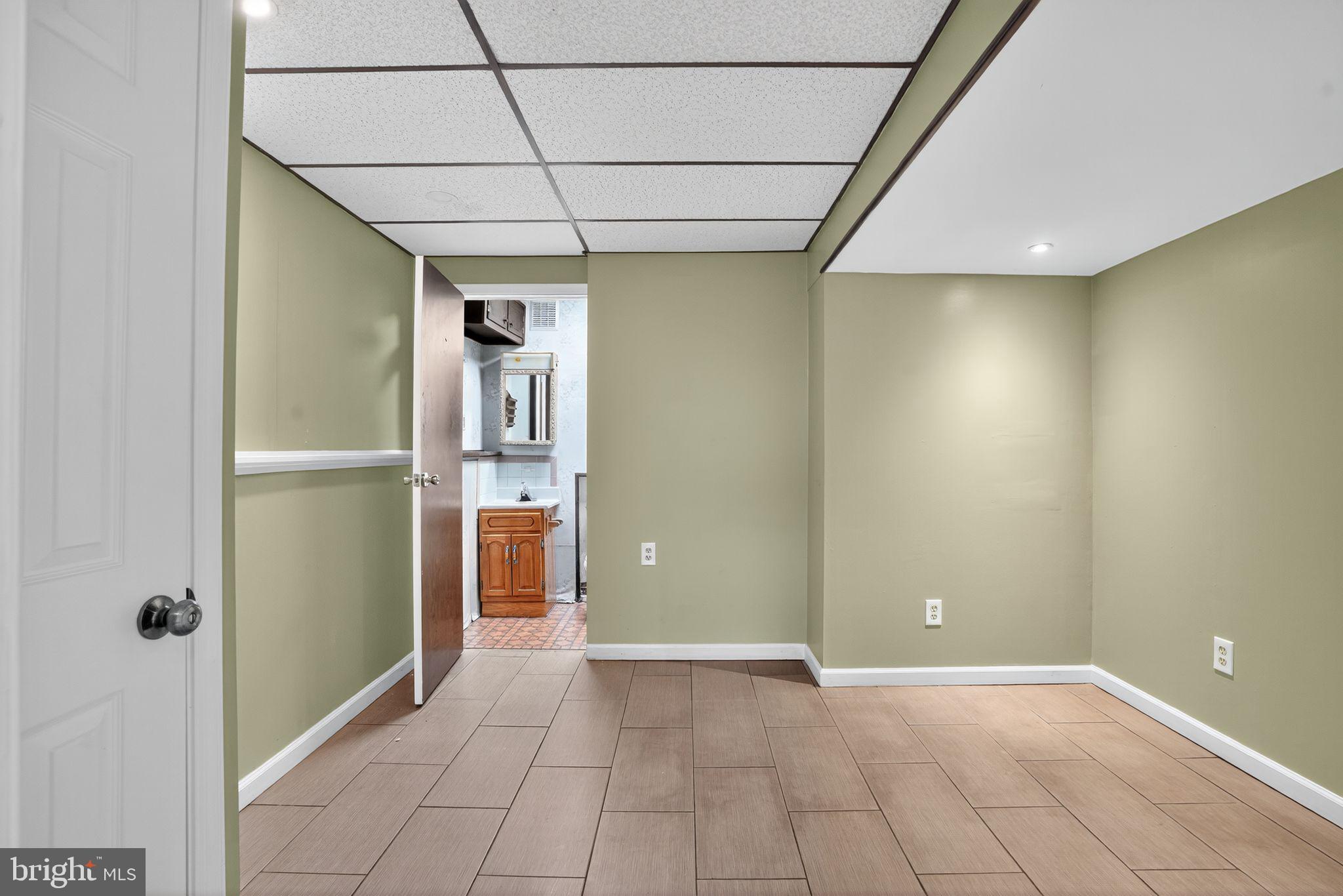 1513 Rainbow Drive Silver Spring, MD 20905 - Photo 40 of 58 a view of a hallway