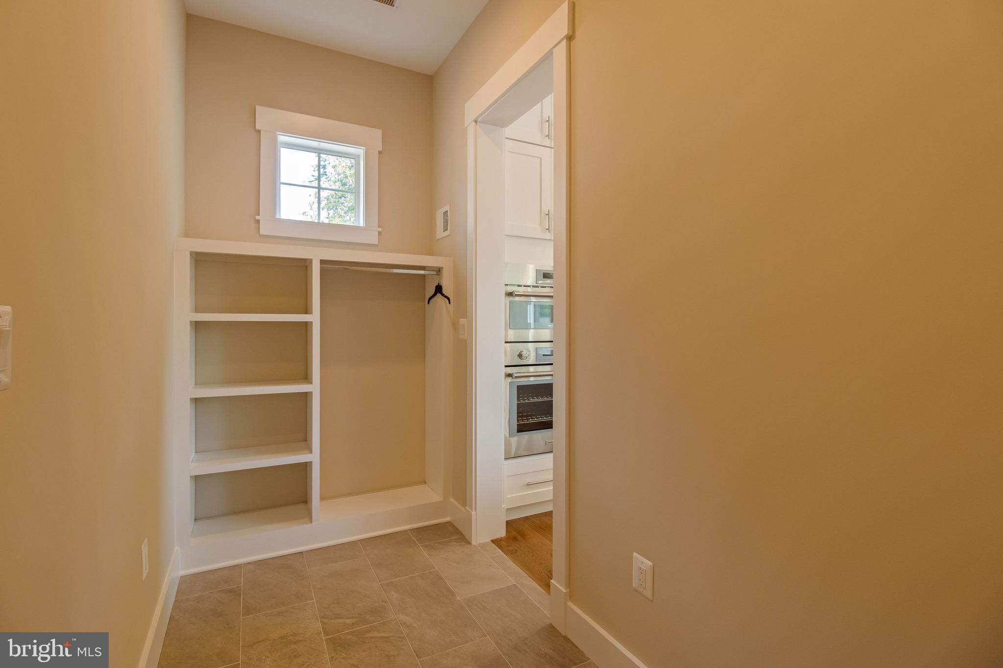 6204 Greentree Road Bethesda, MD 20817 - Photo 12 of 36