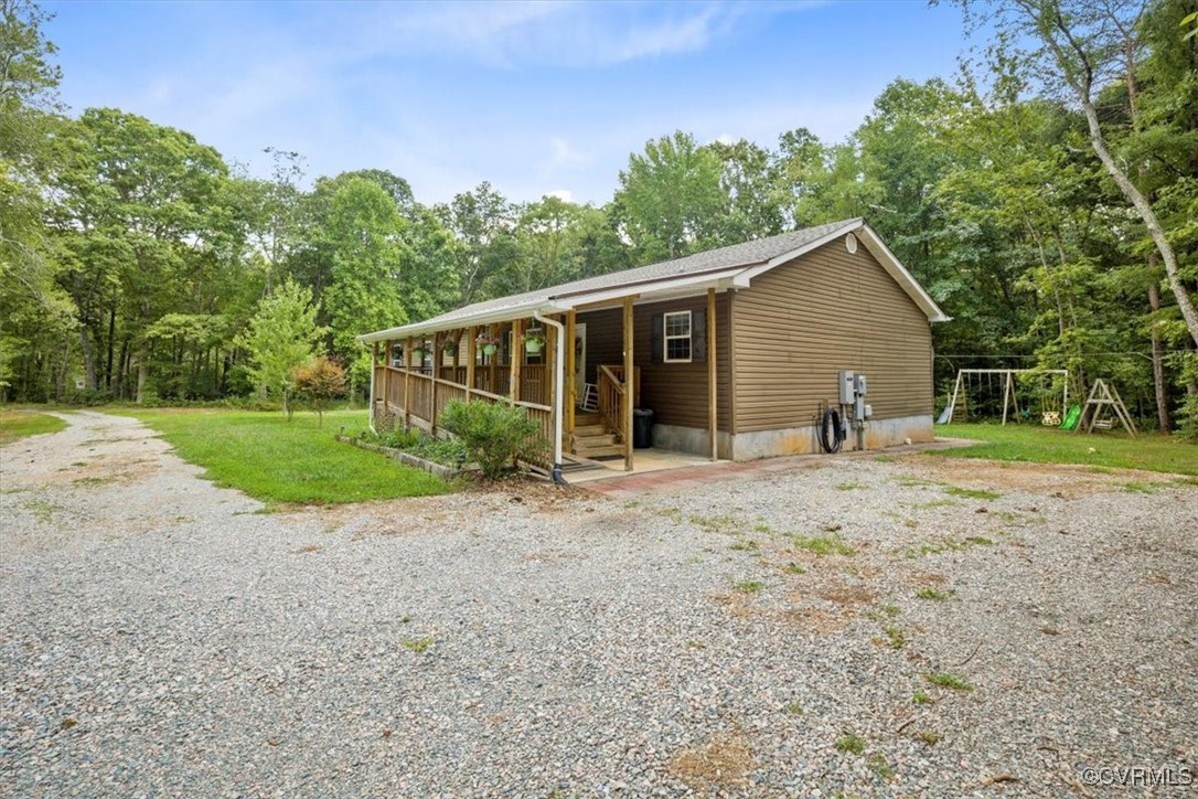 2705 Three Bridge Road Powhatan, VA 23139 - Photo 9 of 34 Gallery Image 9