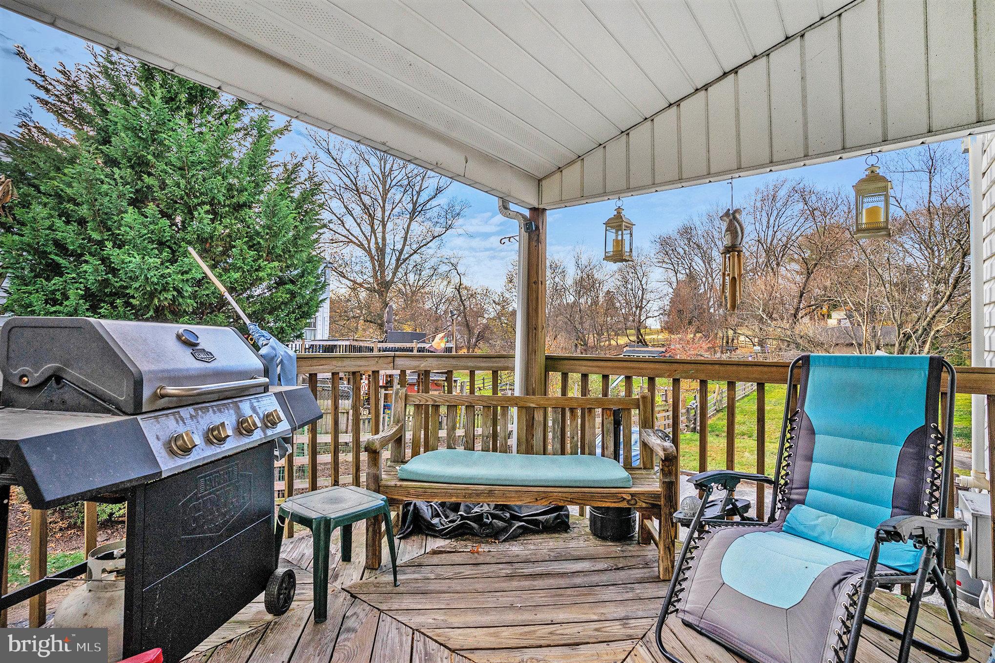 19 Church Road Norristown, PA 19403 - Photo 16 of 27 Deck off Kitchen