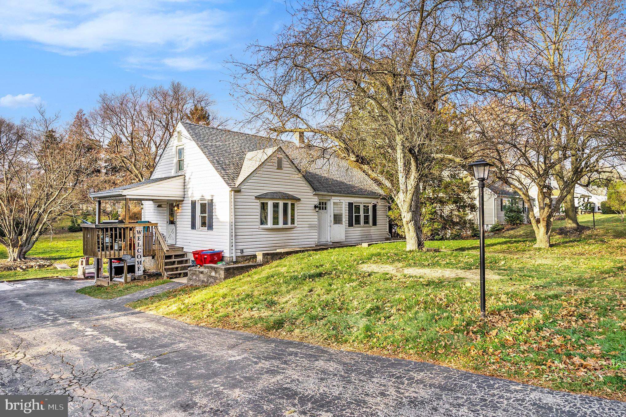 19 Church Road Norristown, PA 19403 - Photo 6 of 27 Exterior Side