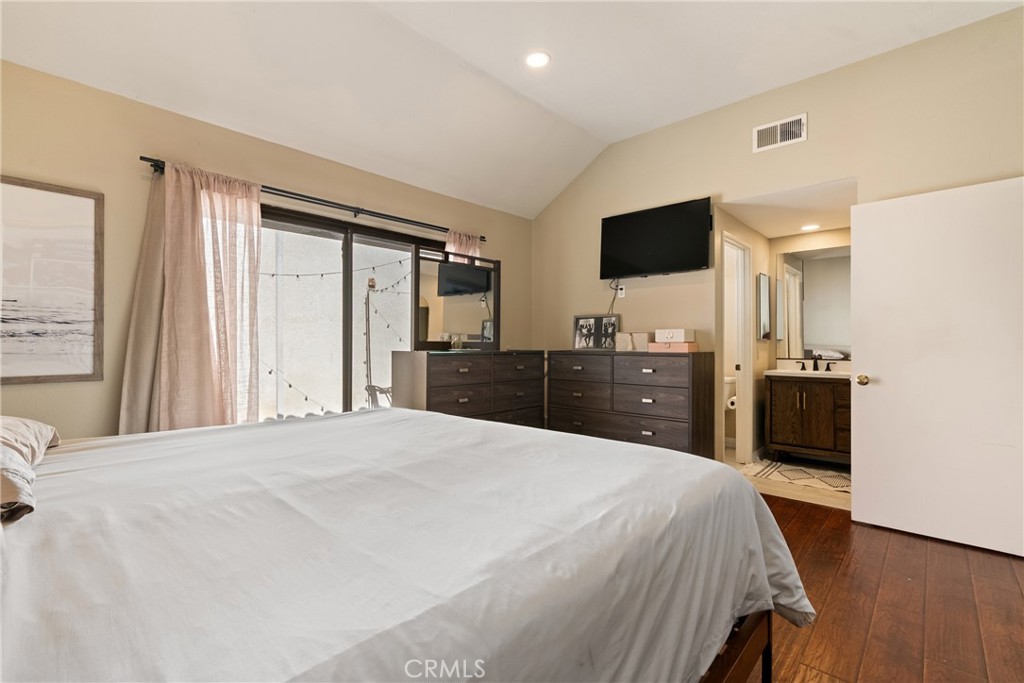 12 Filare Irvine, CA 92620 - Photo 16 of 39