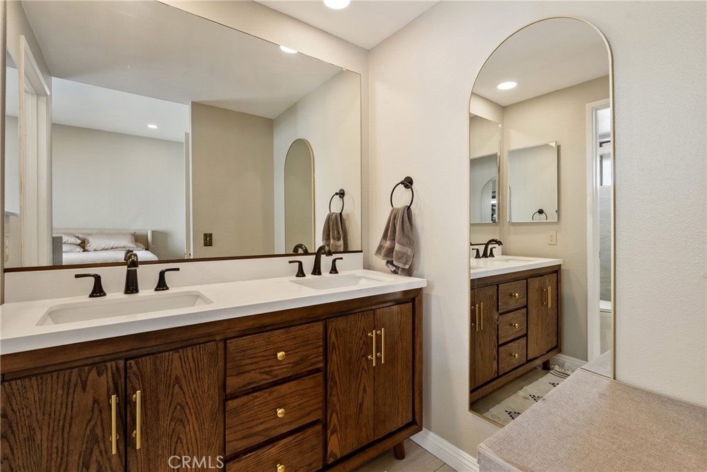 12 Filare Irvine, CA 92620 - Photo 18 of 39