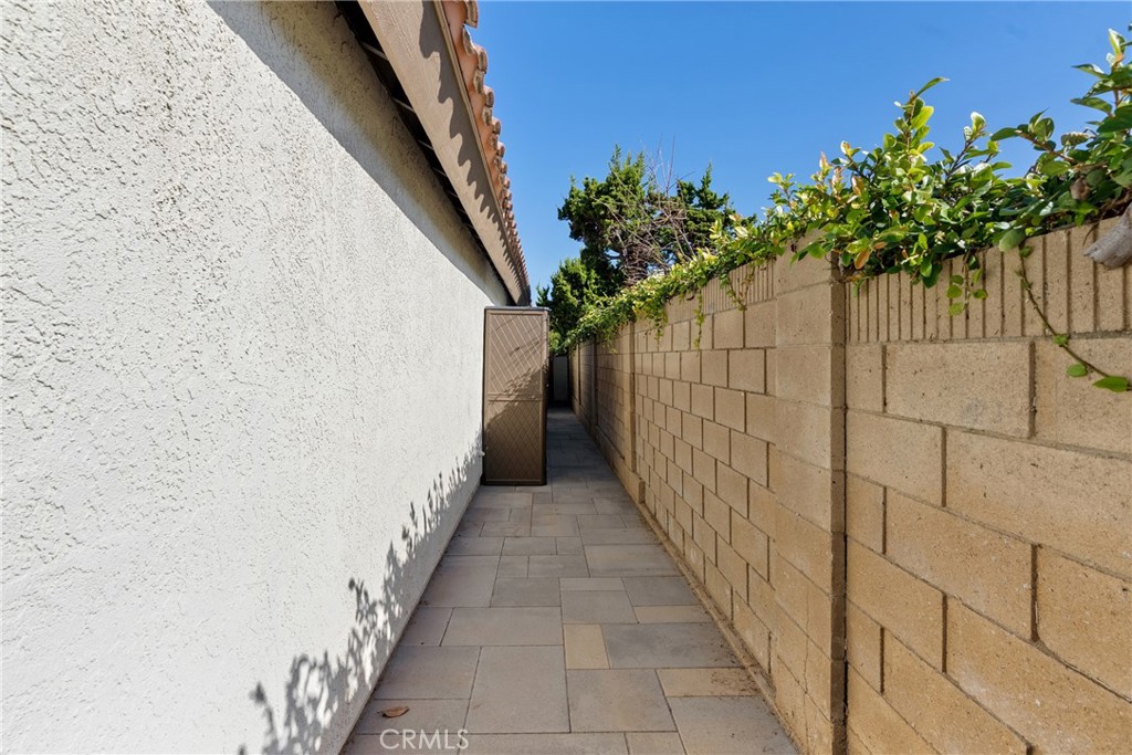 12 Filare Irvine, CA 92620 - Photo 22 of 39