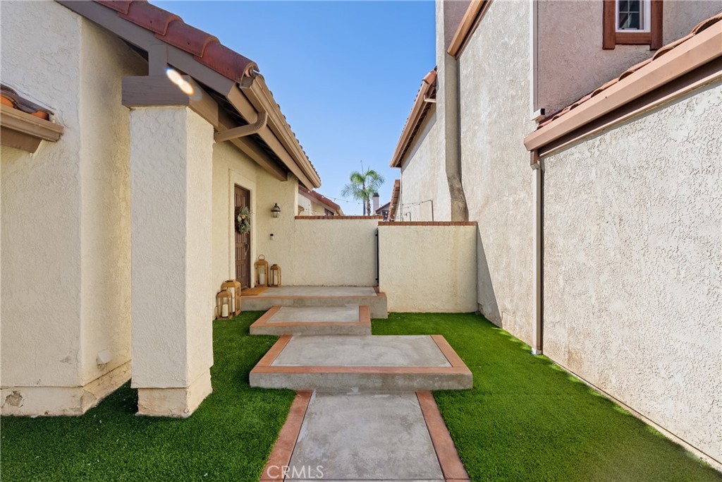 12 Filare Irvine, CA 92620 - Photo 4 of 39