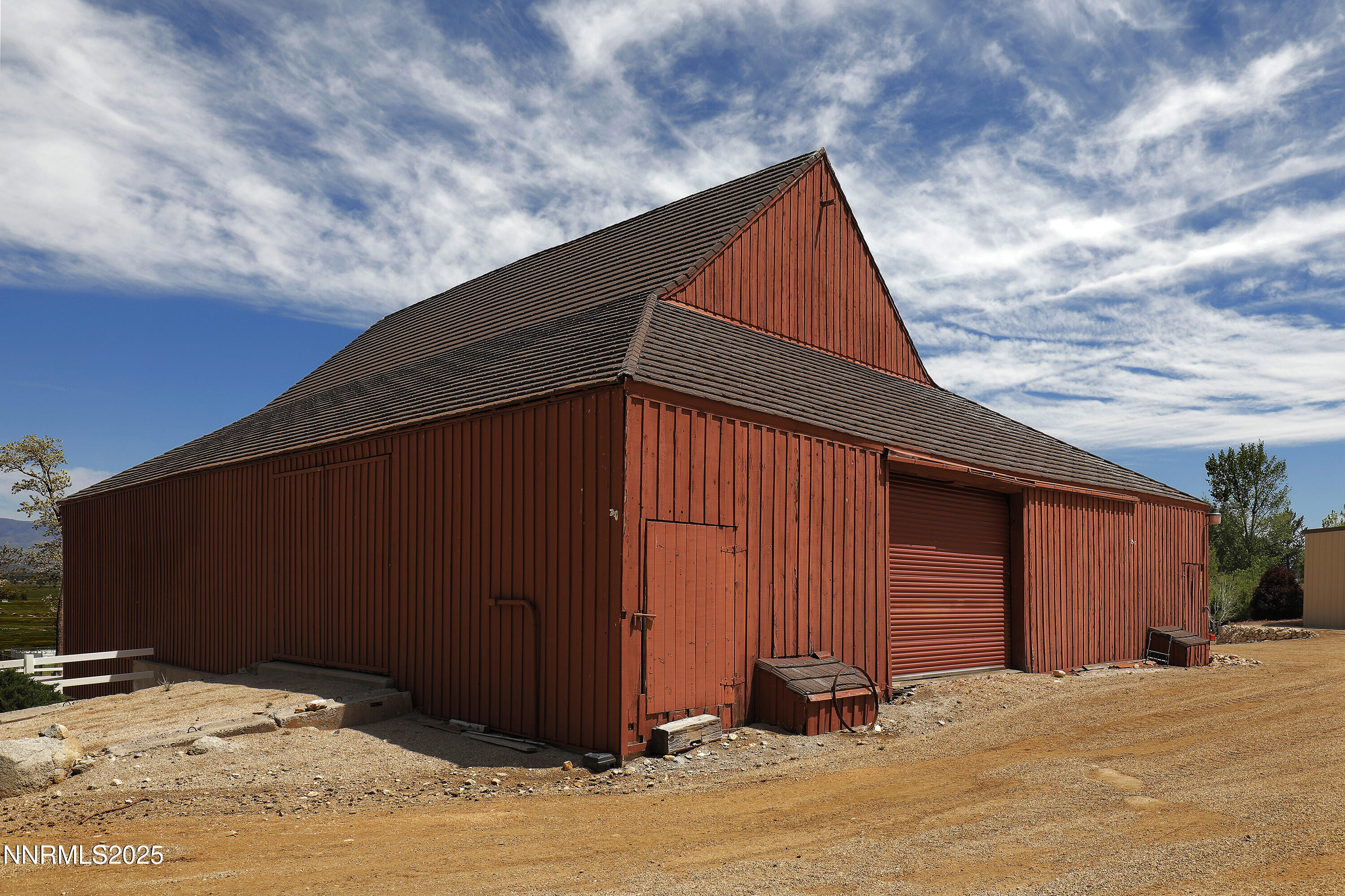 775 Foothill Road Gardnerville, NV 89460 - Photo 4 of 90 15