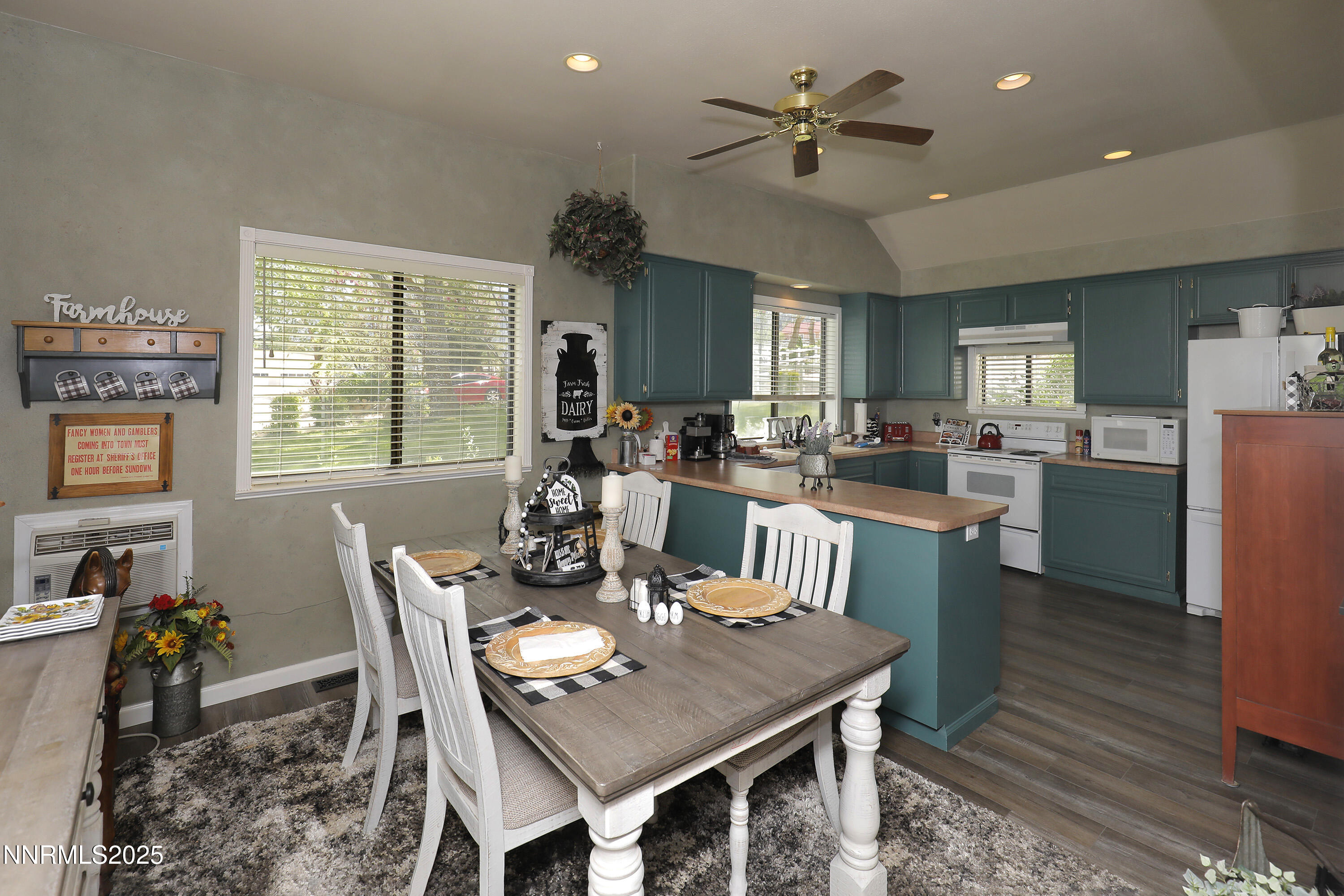 775 Foothill Road Gardnerville, NV 89460 - Photo 63 of 90 a view of a dining room with furniture