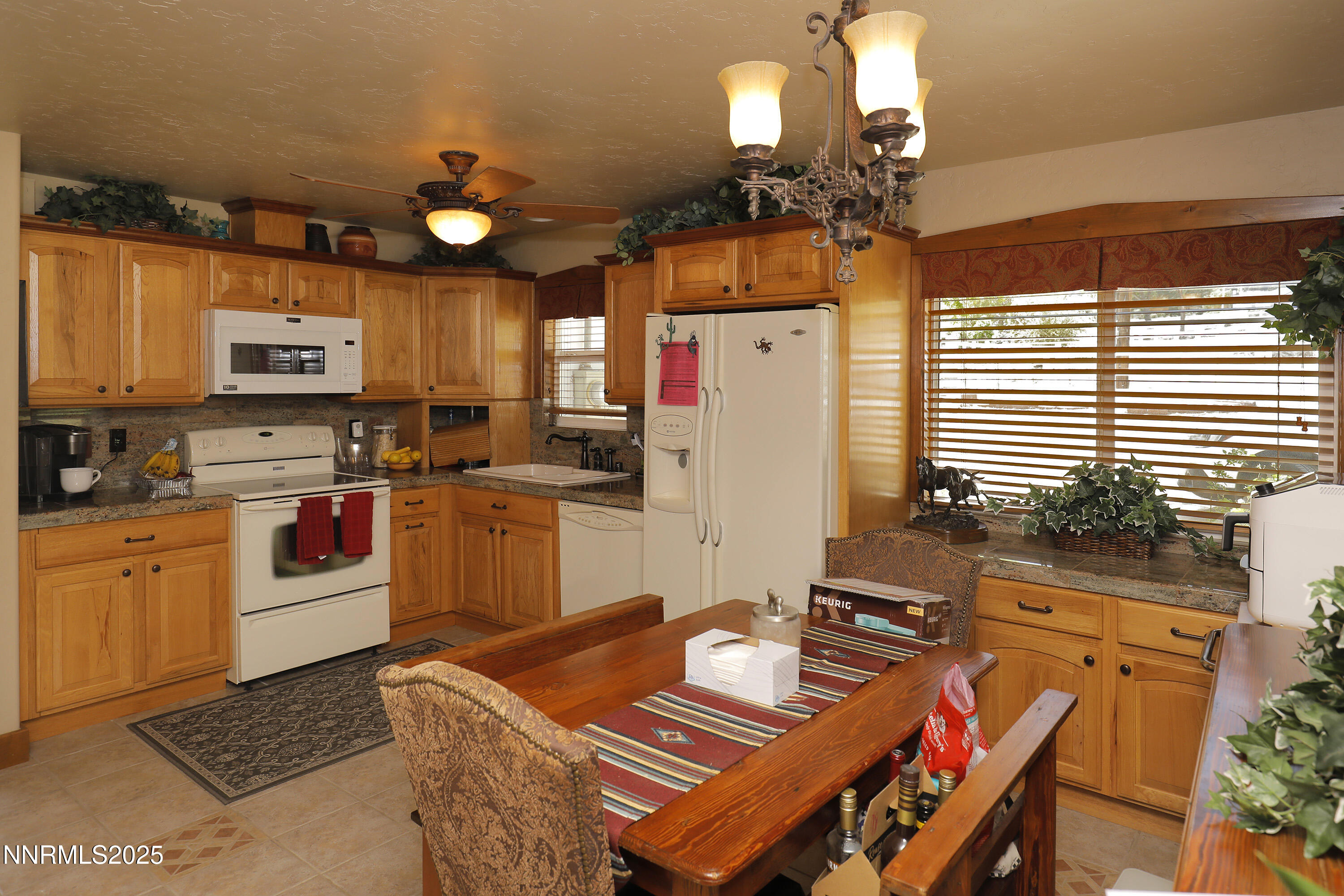 775 Foothill Road Gardnerville, NV 89460 - Photo 71 of 90 kitchen1