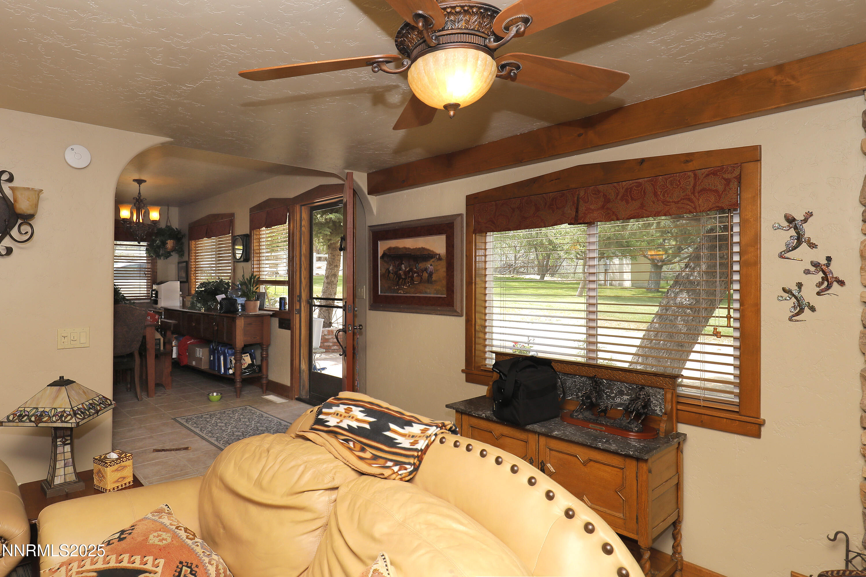 775 Foothill Road Gardnerville, NV 89460 - Photo 73 of 90 living room3
