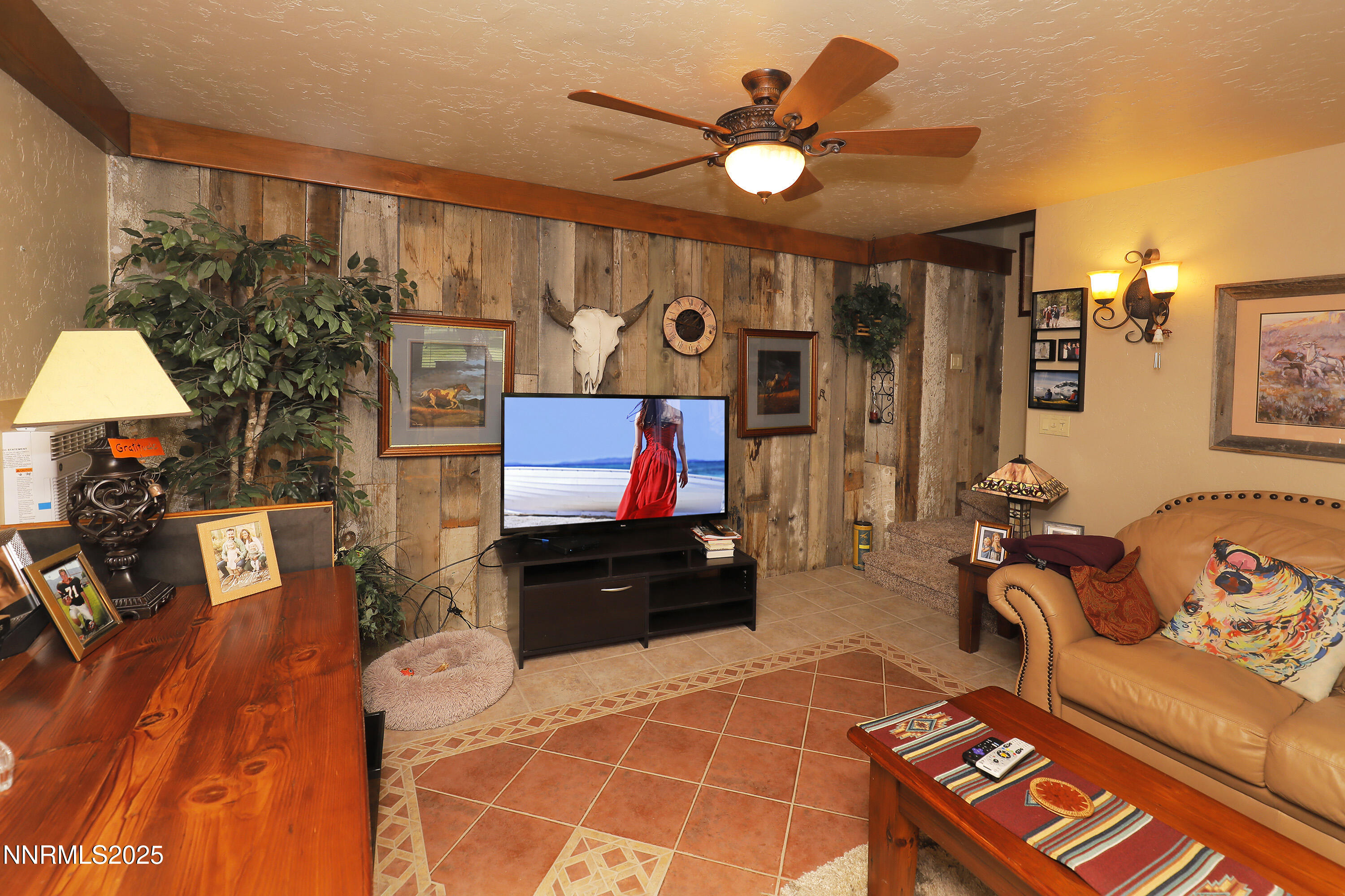 775 Foothill Road Gardnerville, NV 89460 - Photo 75 of 90 living room1
