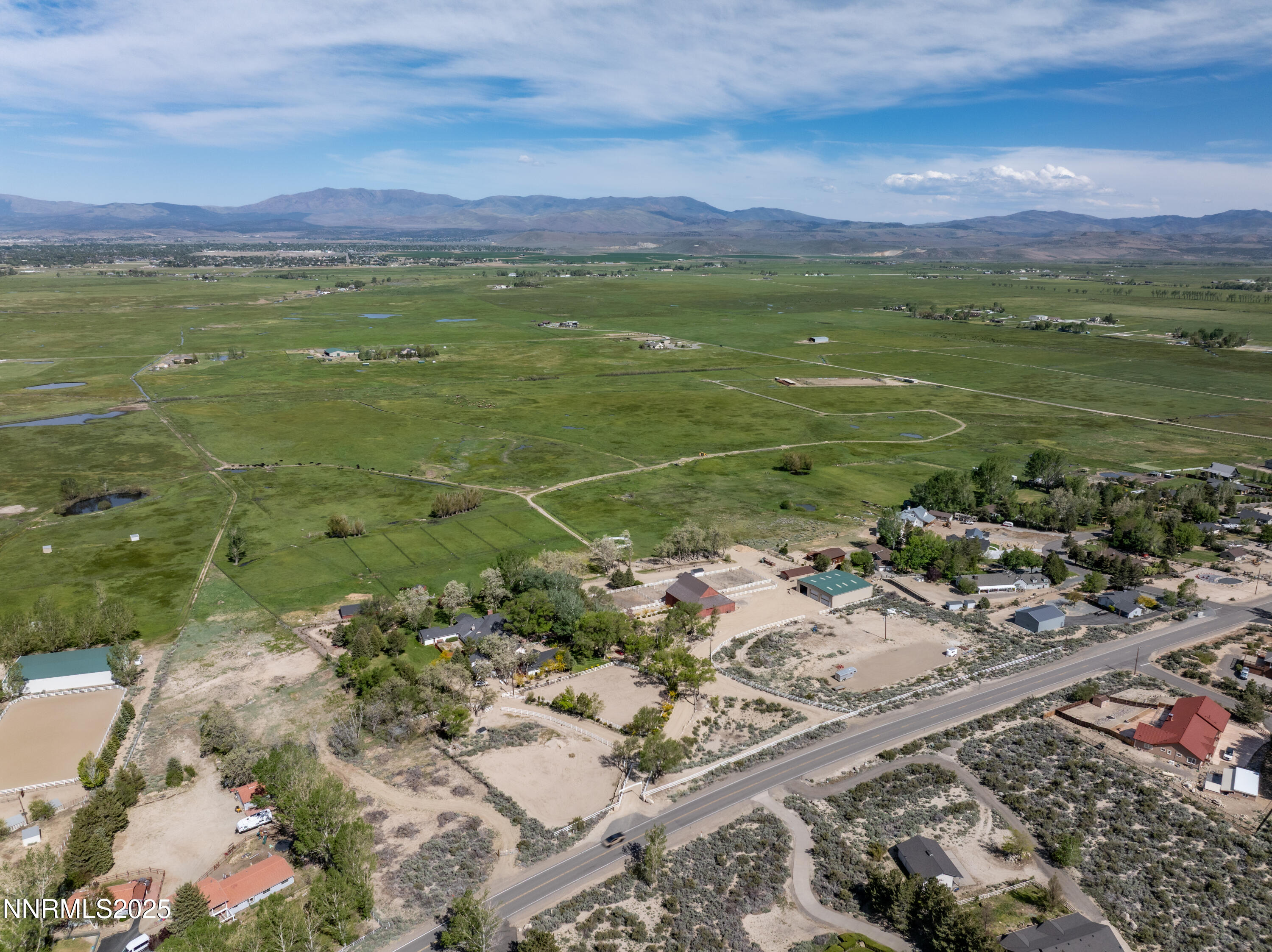 775 Foothill Road Gardnerville, NV 89460 - Photo 87 of 90 a view of a field with an ocean